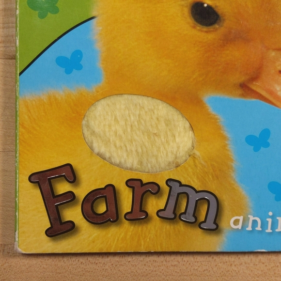 carry me farm animals baby toddler touch & feel board book - Picture 3 of 7